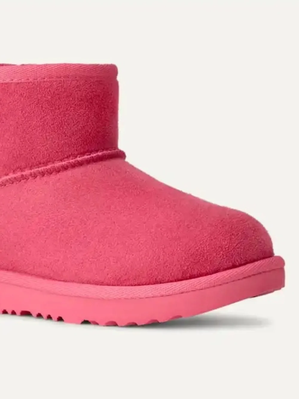 UGG Boots Mini Classic II Pink Bloom Boots Big Kids Youth 6 Brand New in Box NIB
